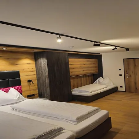 In Zillertal Near Slopes & Whirlpool