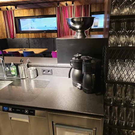 Vakantiehuis In Zillertal Near Slopes & Whirlpool *
