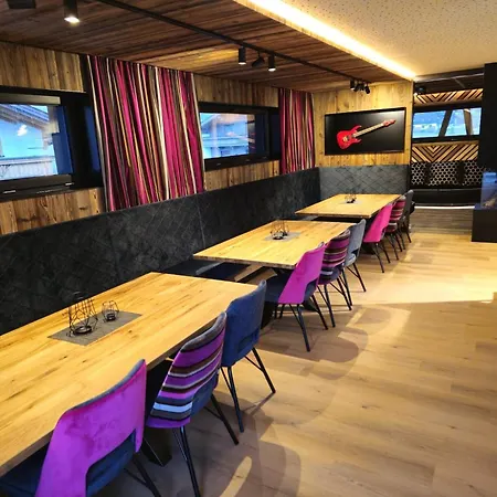 In Zillertal Near Slopes & Whirlpool Casa vacanze *